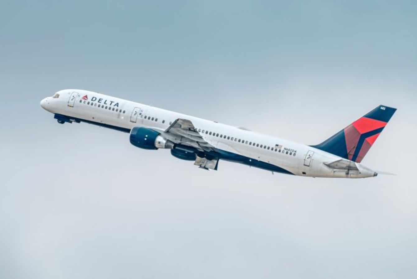 How to Book a Delta Airlines Flight from New York to London?